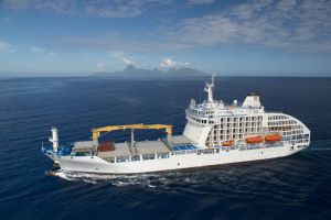 Suedsee/Tahiti/PPT/Aranui_Cruises_aussen _auf_See