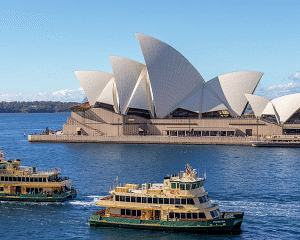 Australia Tours – Australien – Bennelong Point, Sydney Harbour – copyright Tourism Australia – 1088779-134