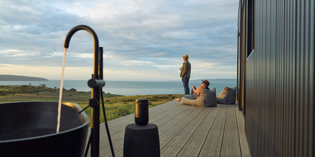 Australia Tours – Australien – Kangaroo Island – Outdoor deck, CABN KI – low res