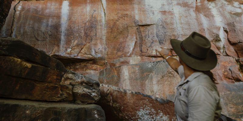 Australia Tours – HeliSpirit – Luxury Helisafari Kimberleys – Aviair-MitchellFallsDayTrip-AncientRockArt