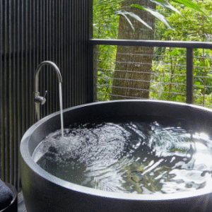 Australia Tours – Queensland Silky Oaks Lodge – Silky-Oaks-Lodge_The-Daintree_Riverhouse-Bathing