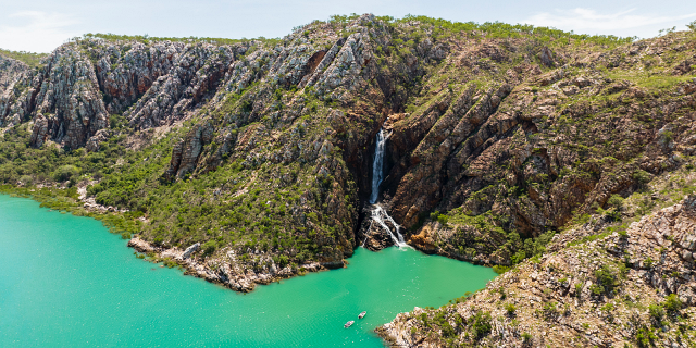 Australia Tours – © True North – Kimberley -TrueNorth_Dugong_bay__KW1_2022–2